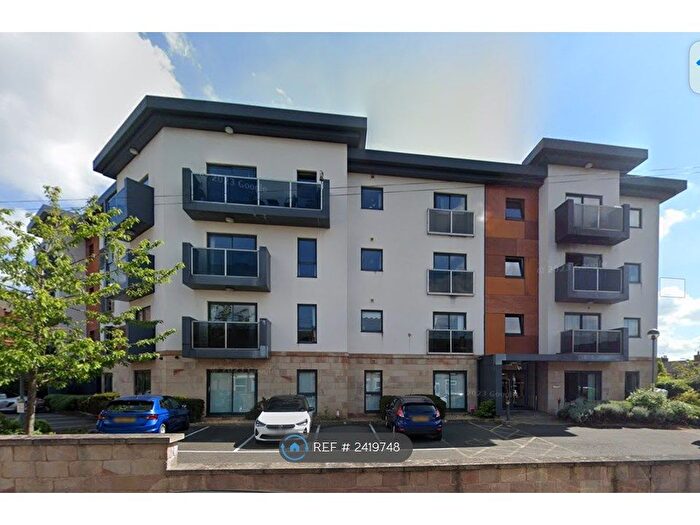 2 Bedroom Flat To Rent In School Board Lane, Chesterfield, S40