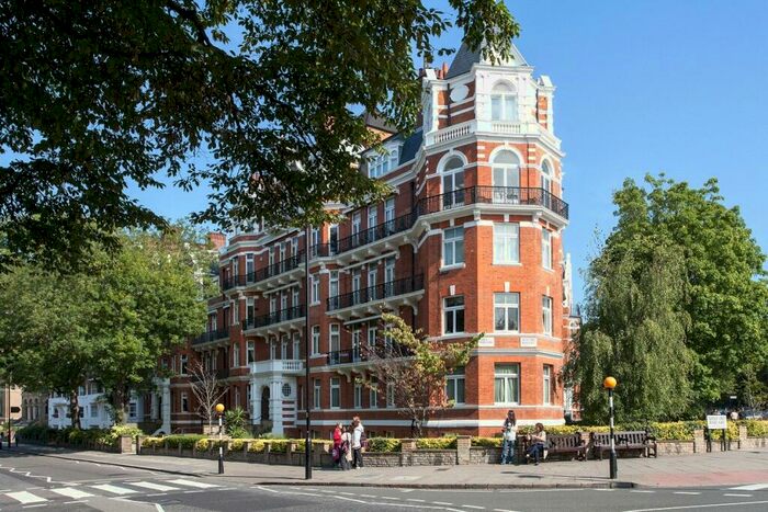1 Bedroom Apartment To Rent In Neville Court, Abbey Road, St John's Wood, NW8