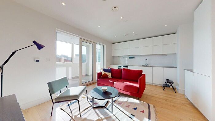 3 Bedroom Flat To Rent In Olympic Way, Wembley, HA9