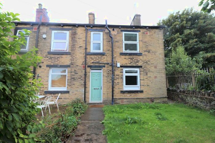 2 Bedroom House To Rent In Hammerton Grove, Pudsey, West Yorkshire, Uk, LS28