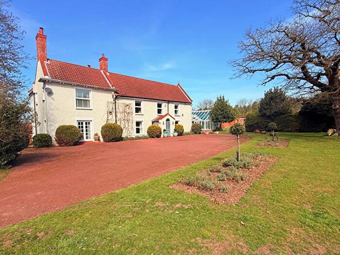 5 Bedroom Detached House For Sale In Lowestoft Road, Hopton On Sea, NR31