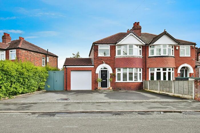 3 Bedroom Semi-detached House For Sale In Greenway Road, Timperley, Altrincham, WA15