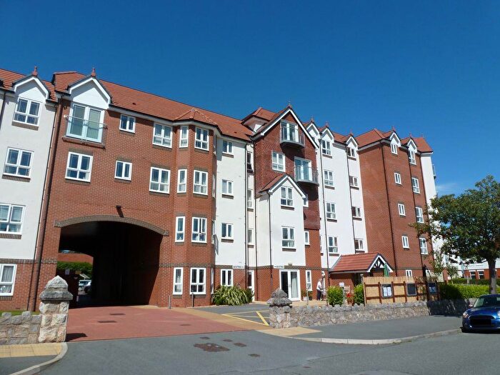 1 Bedroom Flat For Sale In Abbey Road, Rhos On Sea, LL28