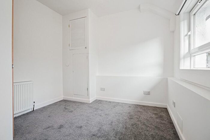 2 Bedroom Flat To Rent In Burn Street, Bonhill, Alexandria, West Dunbartonshire, G83