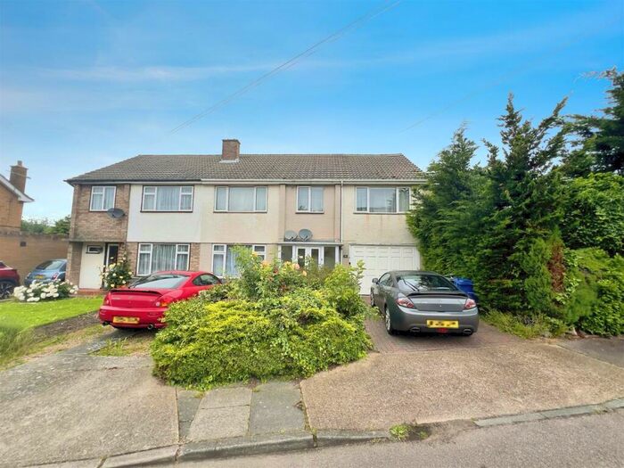 4 Bedroom Semi-Detached House For Sale In Malting Lane, Orsett, Grays, RM16