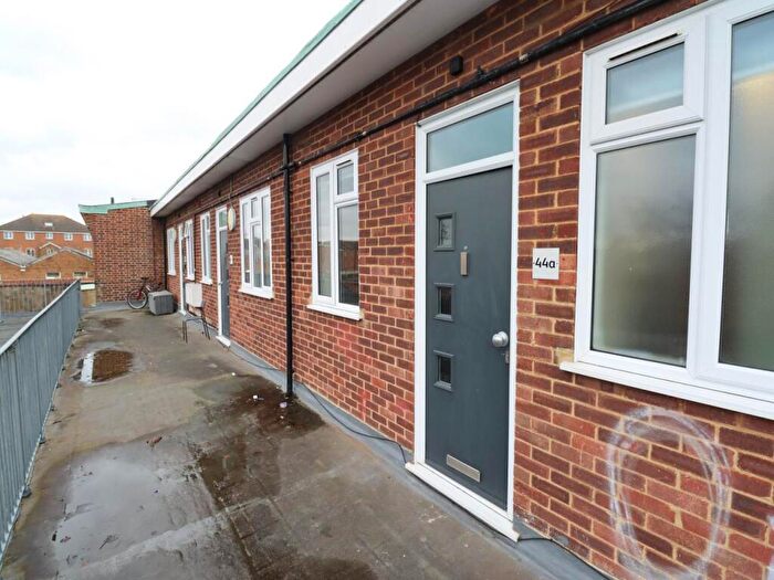 1 Bedroom Flat To Rent In Town Centre, Hatfield, Hertfordshire, AL10