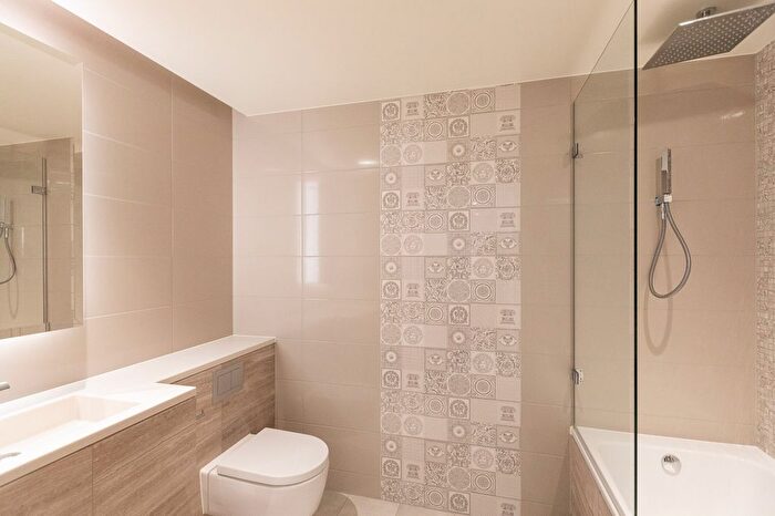 1 Bedroom Flat To Rent In Damac Tower, Bondway, SW8
