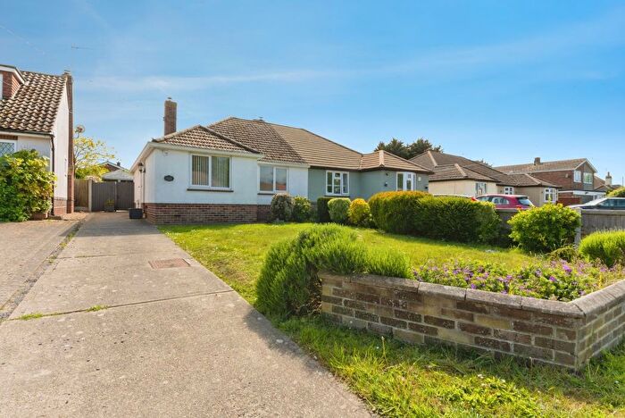 2 Bedroom Bungalow For Sale In Walton Road, Kirby-Le-Soken, Frinton-On-Sea, Essex, CO13