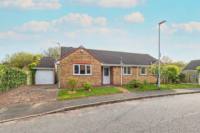 4 Bedroom Detached Bungalow To Rent In Rockingham Close, Gorse Covert, Warrington, WA3