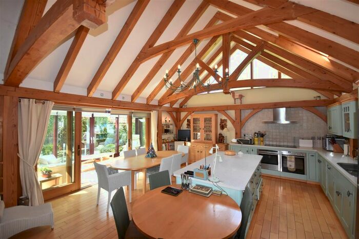 3 Bedroom Detached House For Sale In Low Street, Collingham, Newark, NG23