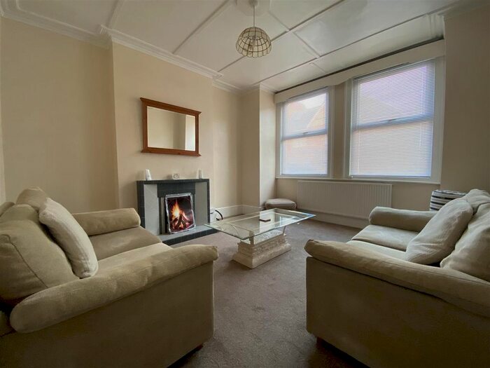 1 Bedroom Maisonette To Rent In Rosslyn Crescent, Harrow-On-The-Hill, Harrow HA1