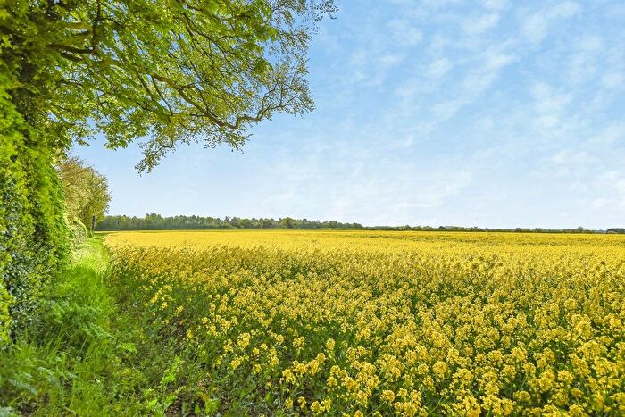 1 Bedroom Flat For Sale In Weyhill, Andover, SP11