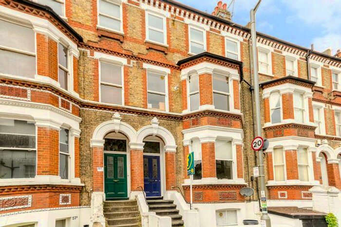1 Bedroom Flat To Rent In Schubert Road, East Putney, London, SW15
