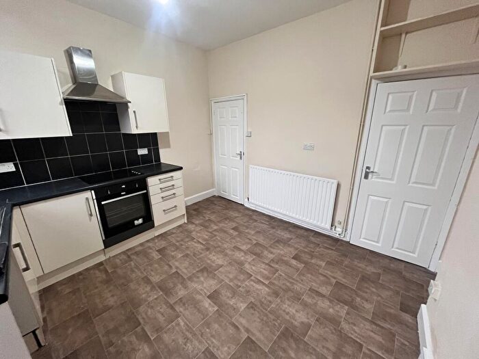 4 Bedroom Terraced House To Rent In Queen Street, Grantham, NG31