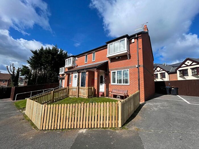 1 Bedroom Flat For Sale In Hopgarth Court, Chester Le Street, DH3