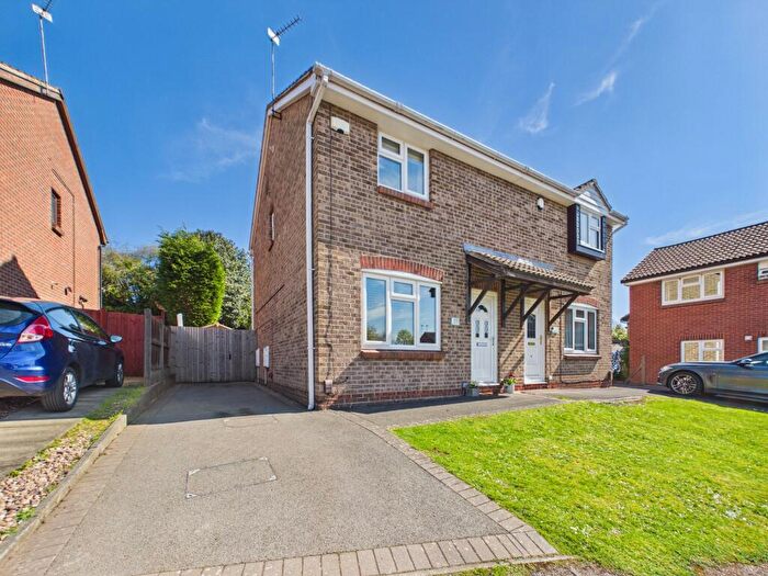 3 Bedroom Semi Detached House For Sale In Grassthorpe Close, Oakwood, DE21
