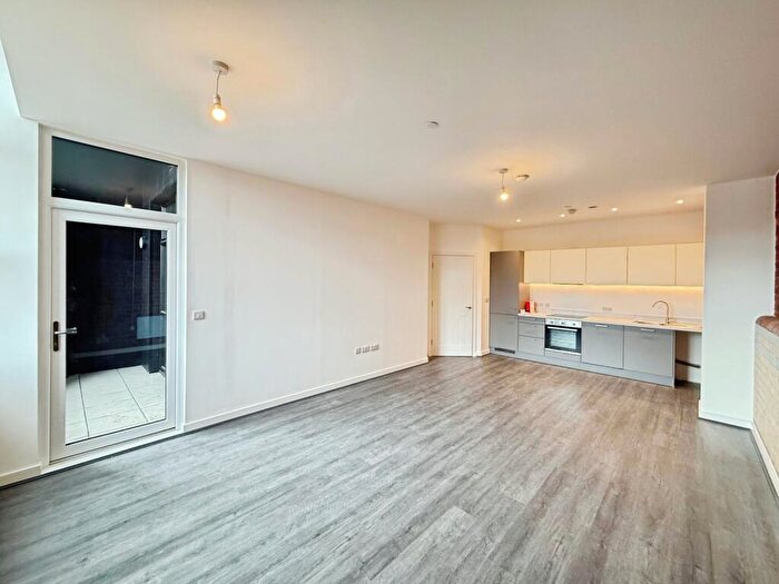 1 Bedroom Flat To Rent In Cotton Gardens, Bolton, Greater Manchester, BL1