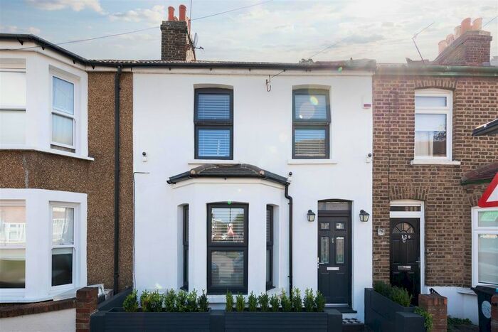 2 Bedroom Terraced House For Sale In Pretoria Avenue, Walthamstow, E17
