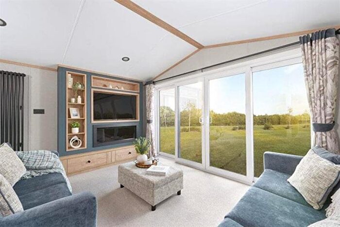 3 Bedroom Lodge For Sale In A.B.I Balmoral, Tattershall Lakes Country Park, Sleaford Rd, Tattershall, Lincolnshire, LN4