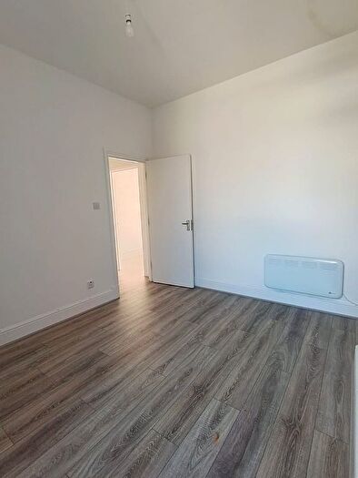 2 Bedroom Flat To Rent In Cowbridge Road East, Cardiff, CF5