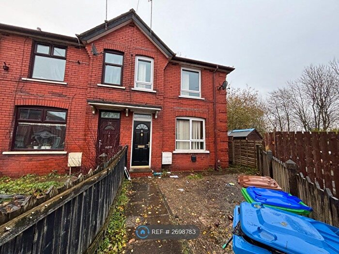 2 Bedroom Semi Detached House To Rent In Firgrove Gardens, Rochdale, OL16