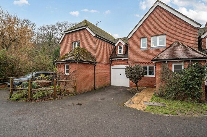 3 Bedroom Terraced House For Sale In High Trees, Fittleworth, RH20