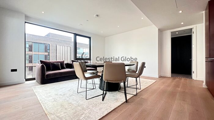 2 Bedroom Apartment To Rent In Viaduct Gardens, London, SW11