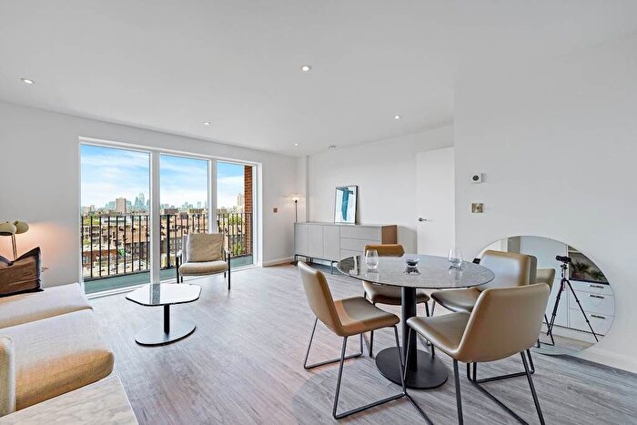 3 Bedroom Flat For Sale In Violet Road, London, E3