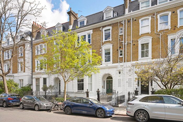2 Bedroom Flat For Sale In Bolton Gardens, South Kensington, SW5