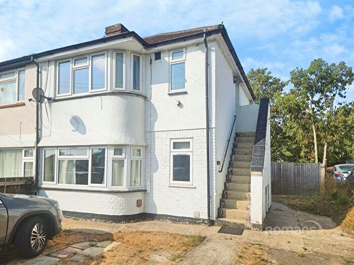 1 Bedroom Flat To Rent In Stafford Avenue, Slough, Berkshire, SL2