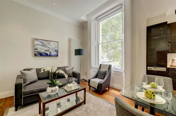 1 Bedroom Flat To Rent In Kensington Gardens Square, London, W2