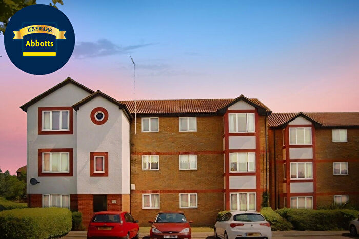 2 Bedroom Apartment To Rent In Ramshaw Drive, Chelmer Village -, CM2