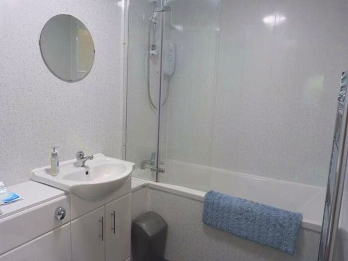 1 Bedroom Apartment To Rent In 3 Vicarage Mount, Walney Island, Barrow