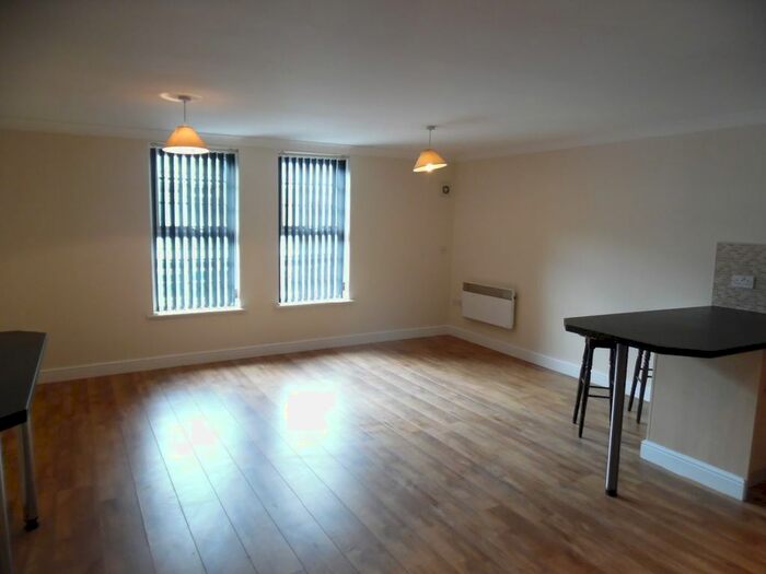 2 Bedroom Flat To Rent In Ash Street, Bootle, L20