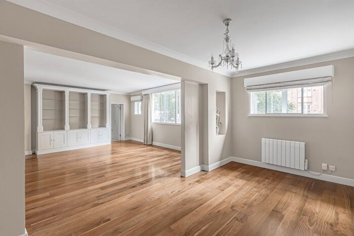 5 Bedroom Flat To Rent In Lower Sloane Street, SW1W
