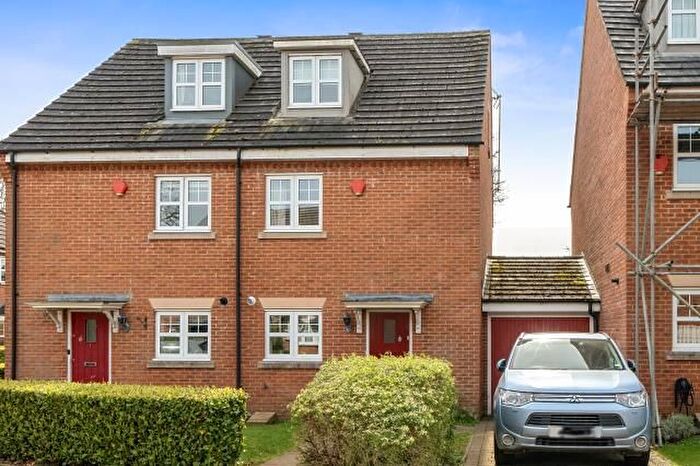 3 Bedroom Semi-Detached House For Sale In Four Oaks, Chesham, HP5