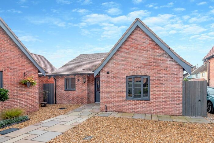 2 Bedroom Bungalow For Sale In Park Crescent, Park Hall, Oswestry, Shropshire, SY11