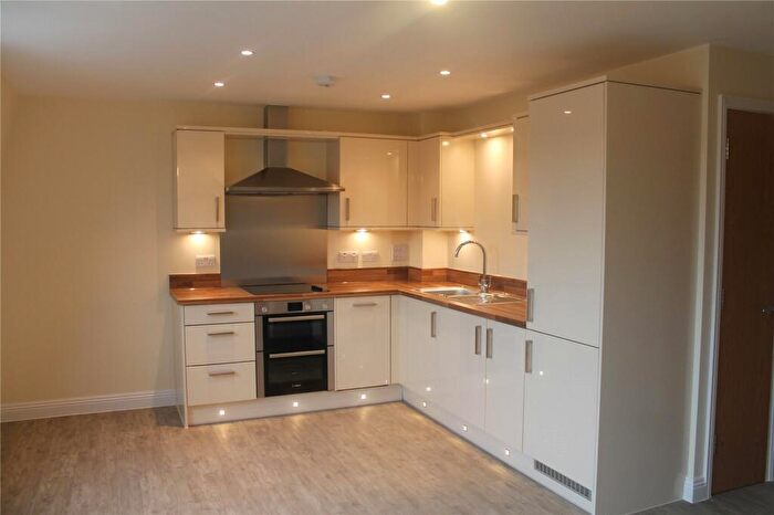 1 Bedroom Flat For Sale In Central Point, Feathers Lane, Basingstoke, Hampshire, RG21