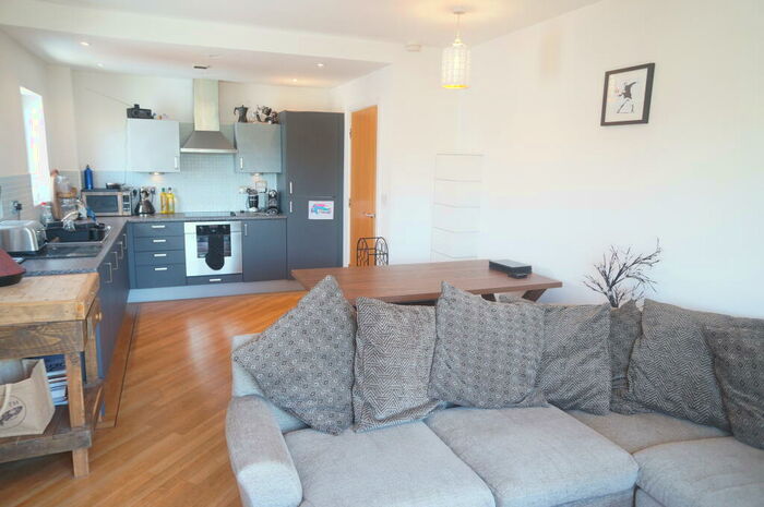 2 Bedroom Apartment To Rent In Montmano Drive, West Didsbury, M20