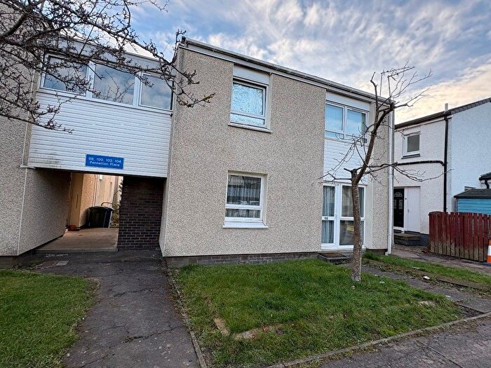 2 Bedroom Flat To Rent In Pennelton Place, Bo'ness, EH51
