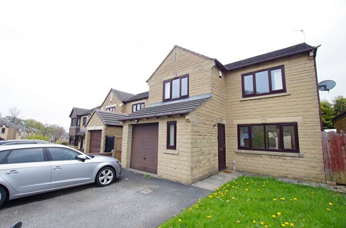 4 Bedroom Detached House To Rent In Bracken Hill Drive, Great Horton, Bradford, BD7