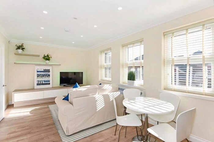 1 Bedroom Apartment To Rent In Denmark Street, Wokingham, RG40