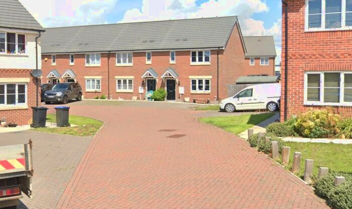 1 Bedroom Flat To Rent In Bective Close, Northampton, Northamptonshire, NN2