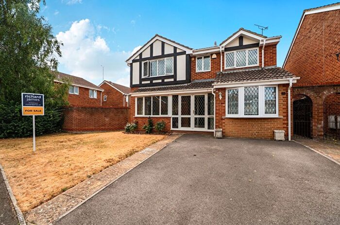4 Bedroom Detached House For Sale In Briar Fields, Marshgate, Swindon, SN1