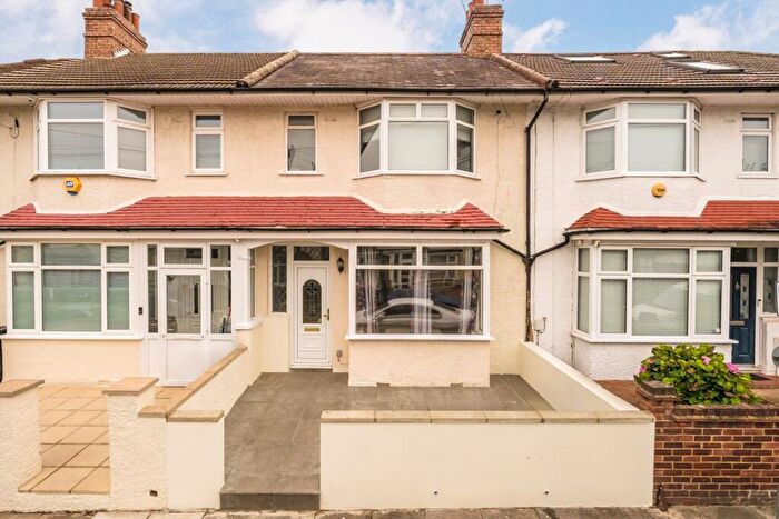 4 Bedroom House To Rent In St. Barnabas Road, Mitcham, CR4