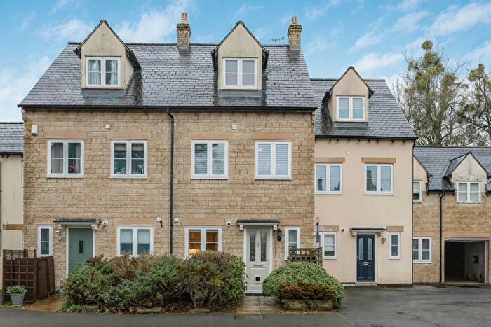 3 Bedroom Terraced House For Sale In Upfield Close, Parkend, Stroud, GL5
