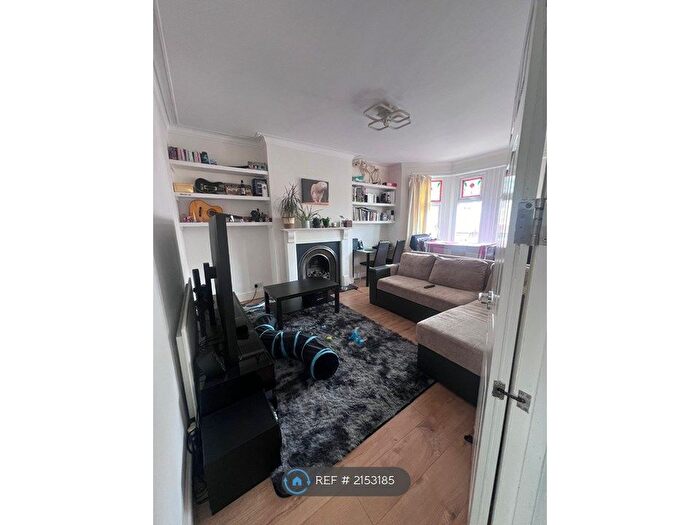 2 Bedroom Flat To Rent In Devonshire Road, Harrow, HA1