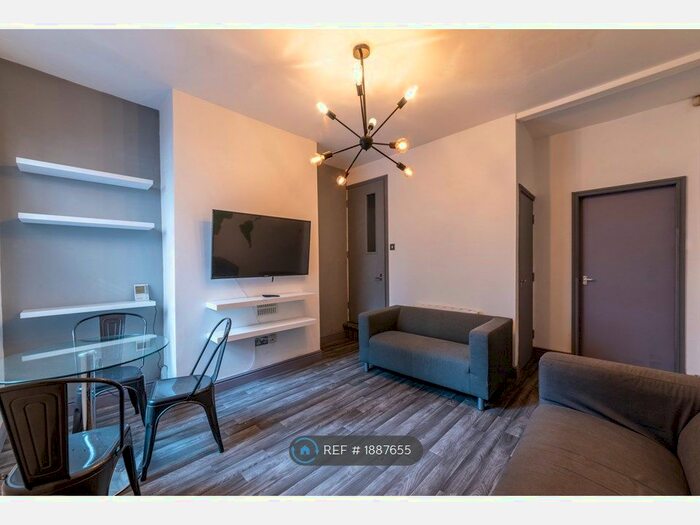 5 Bedroom Terraced House To Rent In Gloucester Avenue, Nottingham, NG7