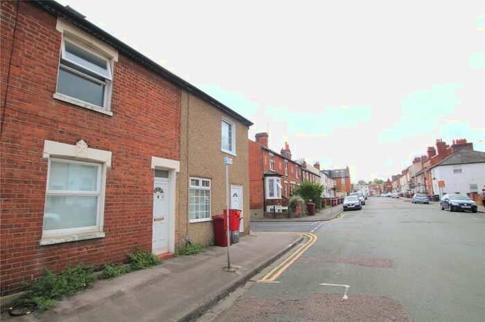 3 Bedroom Terraced House To Rent In George Street, Reading, Berkshire, RG1