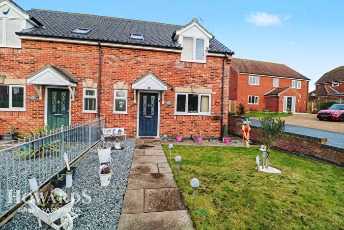3 Bedroom Semi-Detached House For Sale In Main Road, Filby, NR29